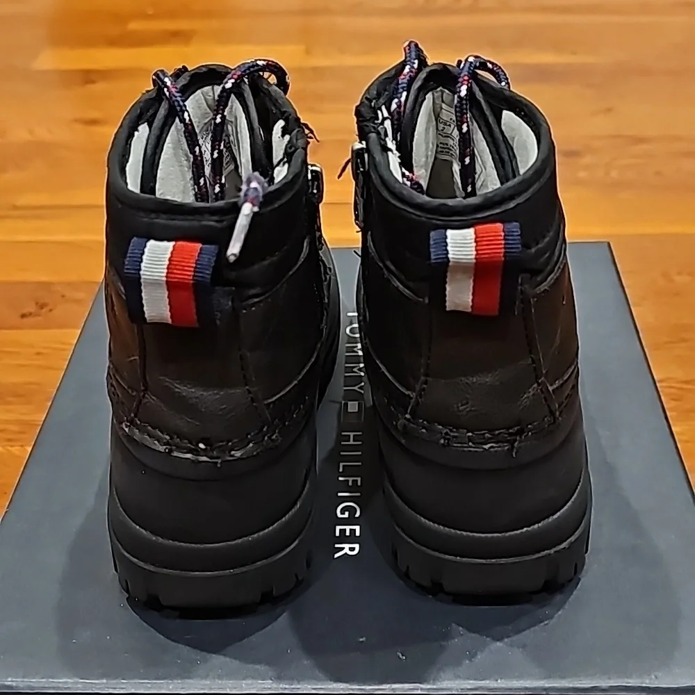 Tommy Hilfiger duck boots - Picture 8 of 12